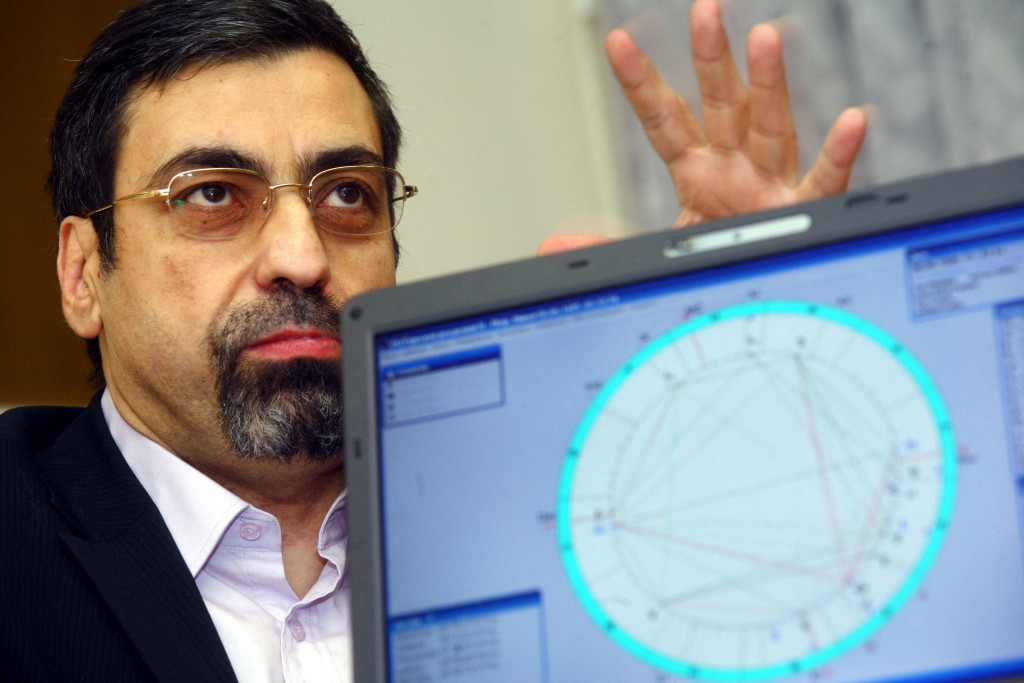 Astrolog Pavel Globa dao preciznu prognozu za decembar: Za ova dva znaka stiže naplata grešaka iz prošlosti