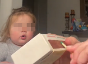 Malena srećica je spremna za divan dan: Zajedno sa bakom uči važnu sposobnost, sva je važna i medena!