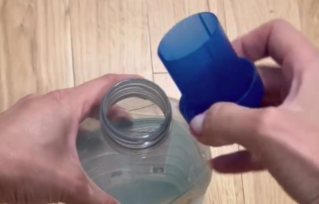 Omekšivač ima 2 primene: Kladimo se da niste znali za ovaj fantastičan trik, iskoristite proizvod do poslednje kapi!