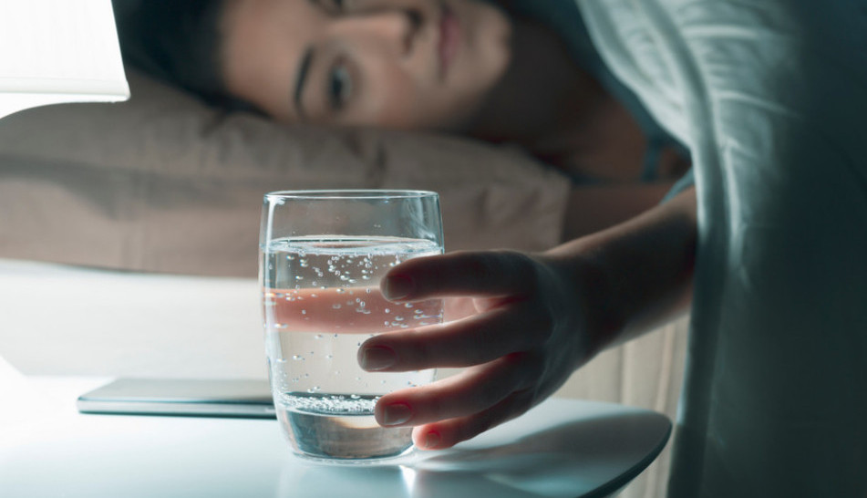 Bože me sačuvaj, čega sve ima: Žena (45) popila previše vode, pa umrla zbog oticanja mozga