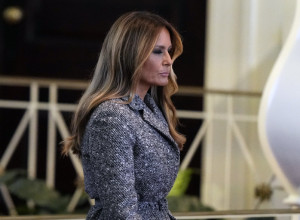 Melanija Tramp nakon dužeg vremena u javnosti: Zbog ovog detalja je svi napali, kritike na njen račun preplavile društvene mreže