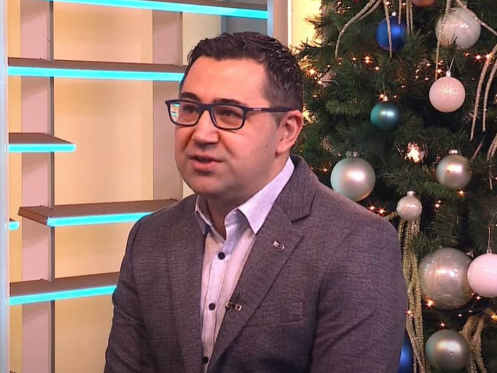 IDETE LI U TOALET SA MOBILNIM? Dr Marković otkriva koliko je to opasno