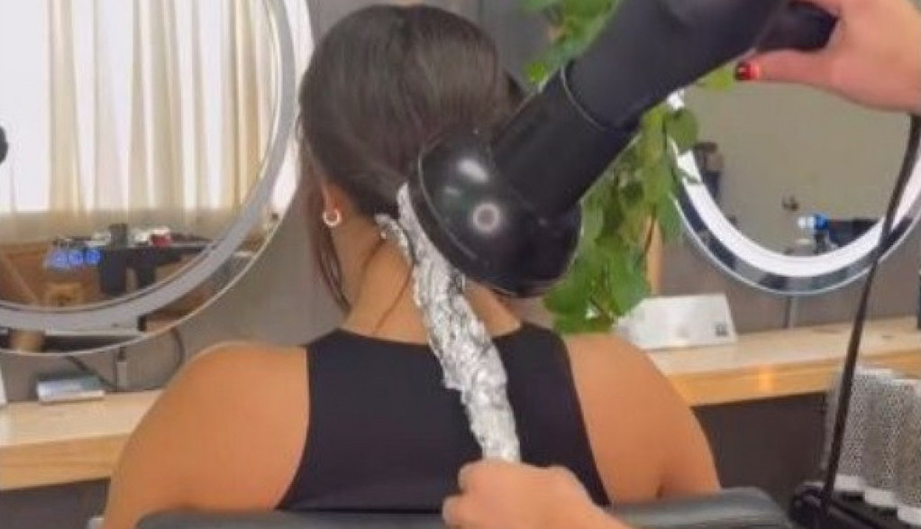 Za par minuta do frizure kao iz salona: Sve što vam treba za divne talase su fen i aluminijumska folija