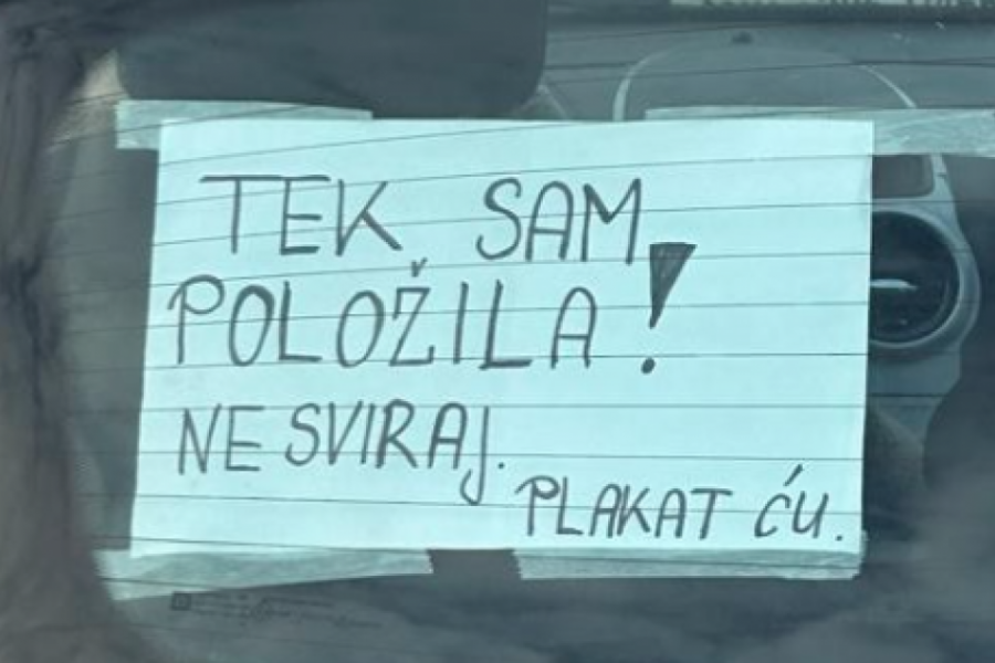 "Ne približavaj se previše...": Hit poruke na kolima dama na Balkanu, stres i panika začinjene daškom humora - samo napred, žene drage!