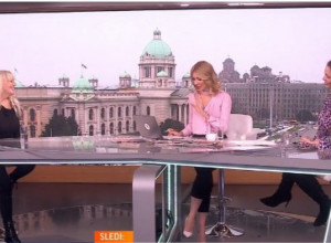 Ako kao novogodišnji poklon dobijete sat, posuđe, bisernu ogrlicu: Evo šta prema verovanju treba da uradite - da biste izbegli nesreću