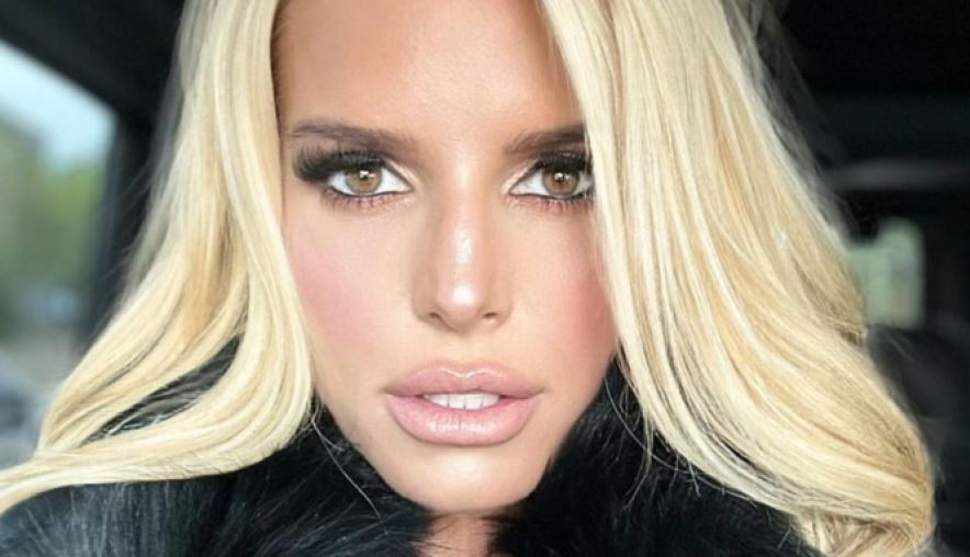 "Napravila se na ribu", prepolovila se: Poznata pevačica otkrila kako je za 6 meseci smršala 50 kilograma