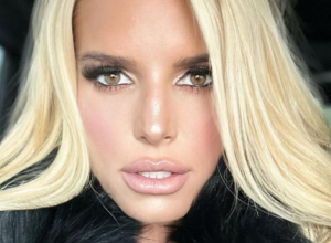 "Napravila se na ribu", prepolovila se: Poznata pevačica otkrila kako je za 6 meseci smršala 50 kilograma