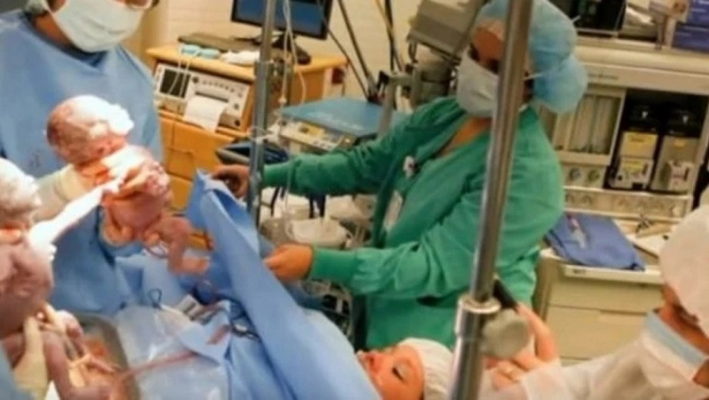 Čula je doktorov uzdah kad se porodila: Sve joj je bilo jasno kad je videla bliznakinje, cela sala je zaplakala