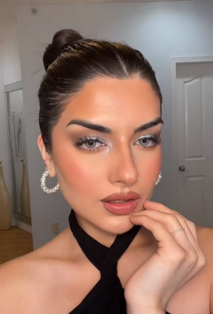 "Icy makeup" je najnoviji trend: Obeležiće ovu zimu i idealan je da ga ponesete u novogodišnjoj noći