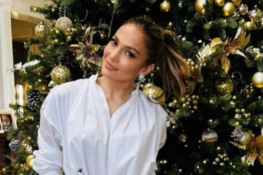 Prelep konjski rep za svaki tip kose: Ispratite savete stručnjaka za ovaj friz koji ne izlazi iz mode i ima efekat podmlađivanja