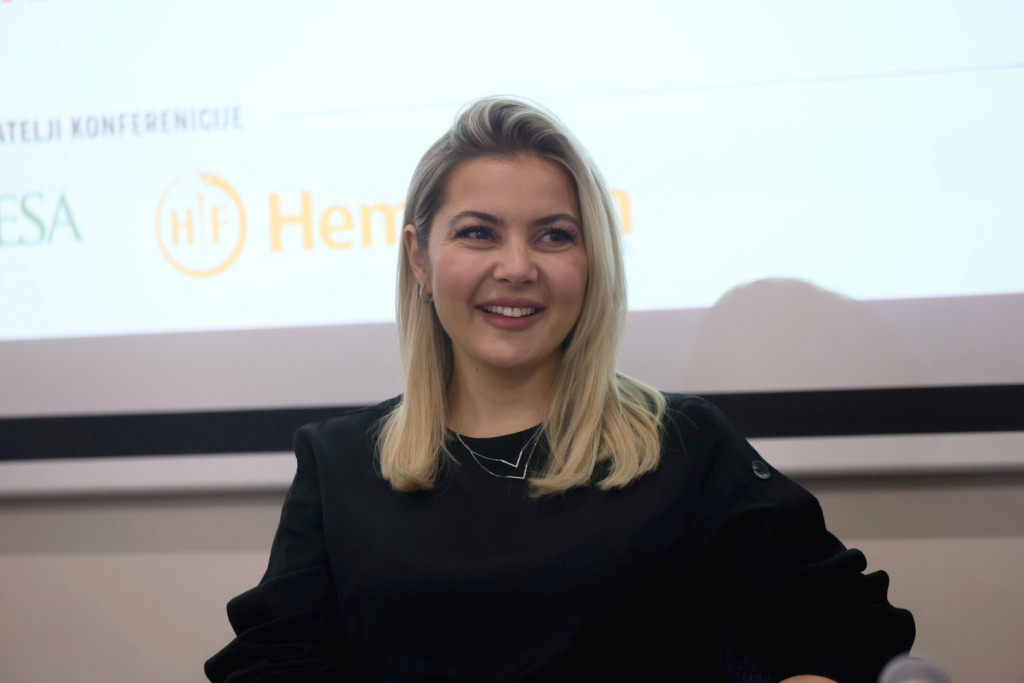 "Jedino što mi fali je malo više strpljenja, moraću da poradim na tome": Influenserka Marija Ćalović otkrila šta joj je najveći izazov u roditeljstvu