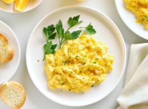 Nećete više moći da zamislite kajganu bez ovog sastojka: Daje joj poseban šmek, a smesa je neodoljivo kremasta