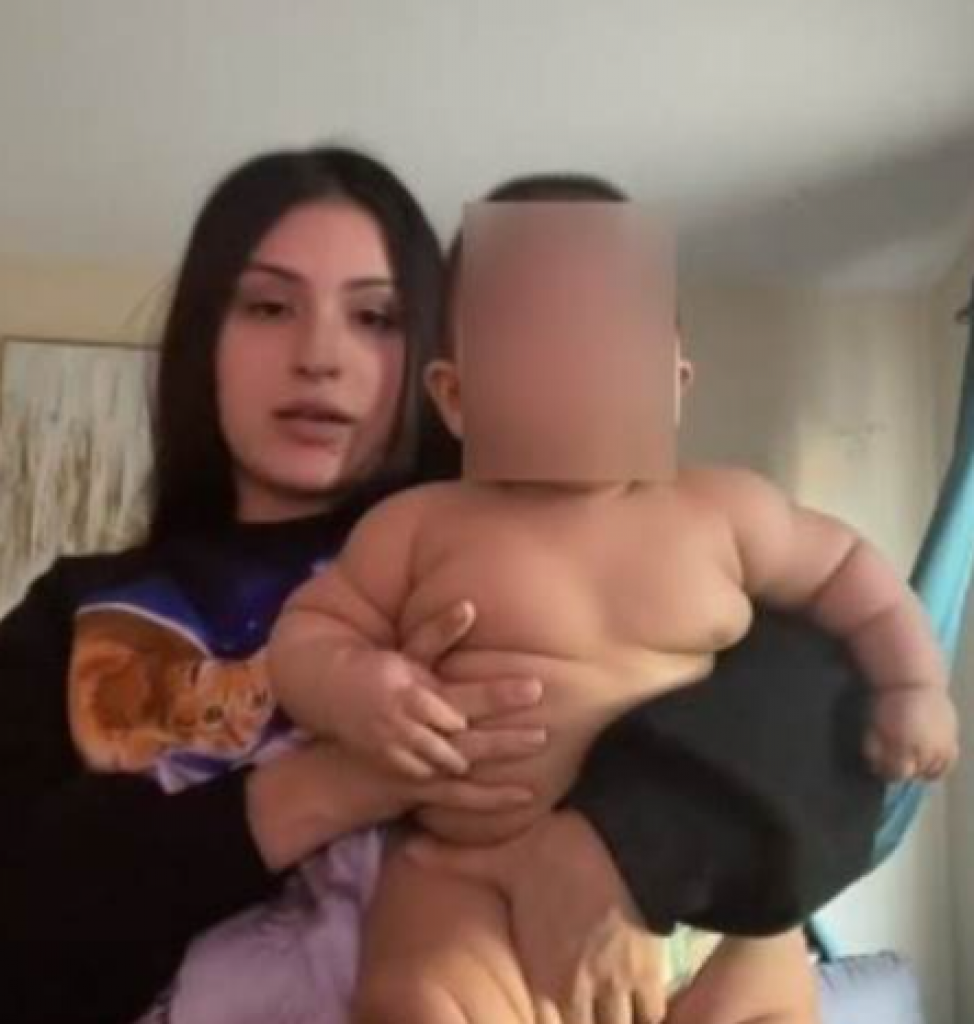 Da li ste videli veću petomesečnu bebu?  Dva miliona ljudi je šokirano pa su razapeli majku, a od njenog odgovora su zanemeli