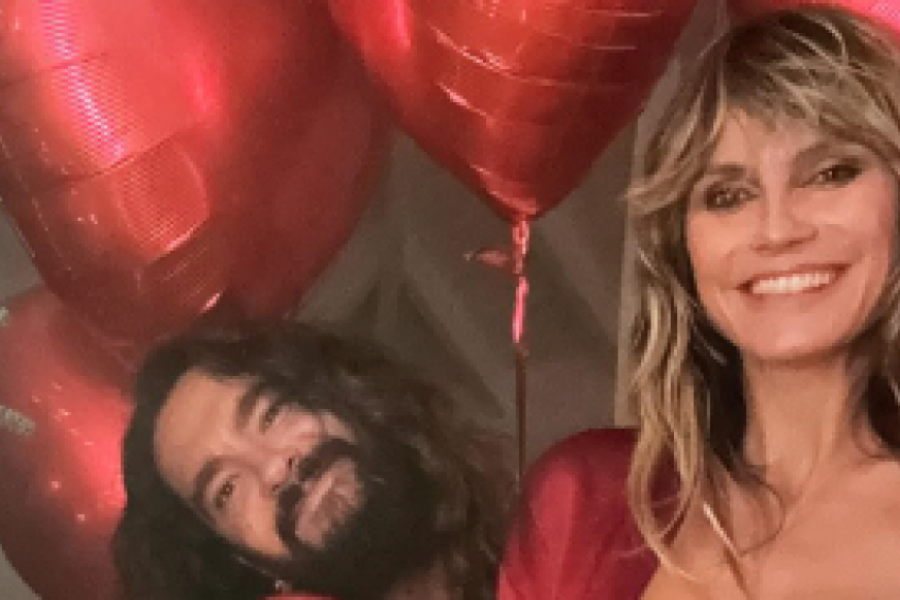 Hajdin svetlucavi Božić: U provokativnom autfitu proslavila veliki praznik uz prigodnu pesmu koju svi znaju, blistala pored svog dragog!