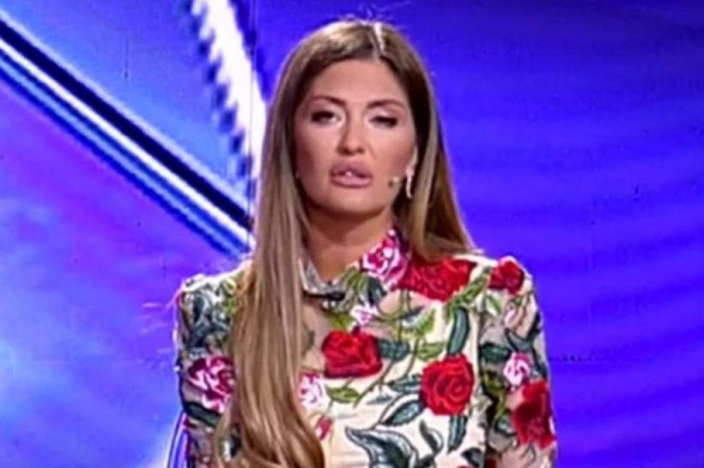 Voditeljki Ani Radulović se deformisalo lice zbog pranja kose: Evo kakav zdravstveni problem ima i kako ustvari nastaje