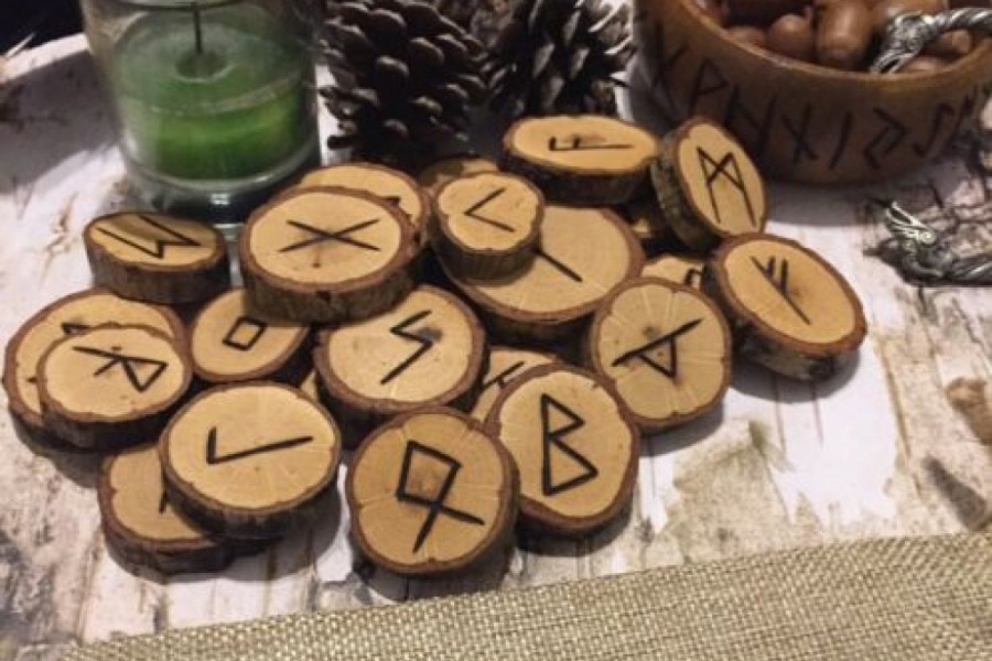 VEKOVIMA PREDVIĐA SUDBINU Drevni runski horoskop otkriva sve o vama i kakva vas budućnost čeka