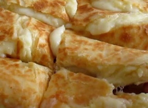 Jelo sa kojim valja započeti Novu godinu: Neka se na vašoj trpezi nađe domaćinska pita sa sirom i krompirom