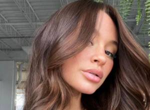 Sjajna, bujna i duga kosa: Recept za ulje od ruzmarina koji je osvojio društvene mreže možete napraviti kod kuće