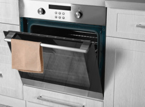 Tu se ne čuvaju plehovi: Evo za šta treba da se koristi fioka ispod rerne, sigurno niste znali!