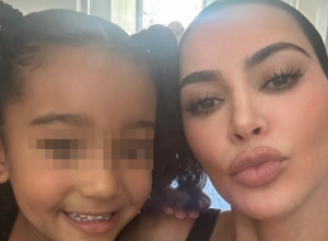 "Moja bliznakinja": Kim Kardašijan objavila preslatku sliku malene Čikago (6), sličnost je neverovatna!