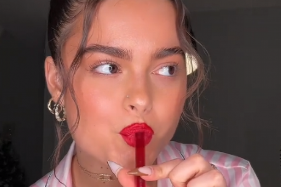 Koktel za laku noć? ,,Sleepy girl mocktail" zaludeo TikTok, stručnjaci otkrivaju da li ga treba piti pred spavanje