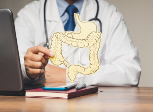 Broj odlaska u toalet utiče na mozak: Zbog creva brže starimo, a evo šta se dešava sa pamćenjem