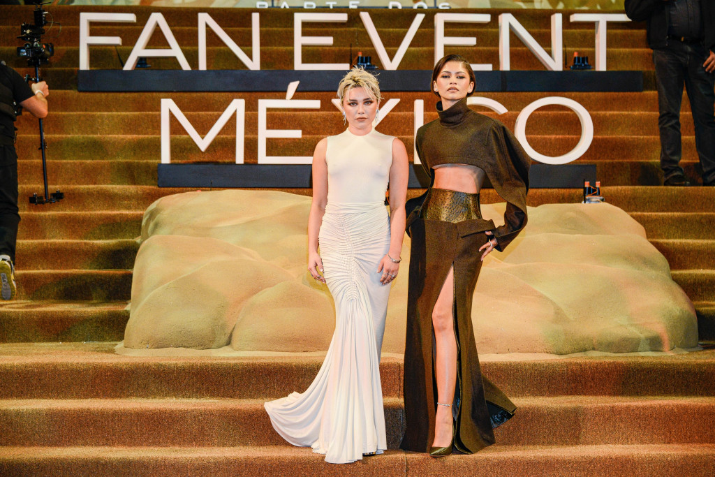 Ne zna se koja je lepša: Glumice Florens Pju i Zendaja u modnom okršaju, koja je vaš favorit?