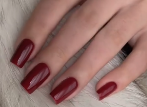 ,,Mob wife" manikir: Žene mafijaša ih nose na ovaj način, neizostavan su deo njihove pojave