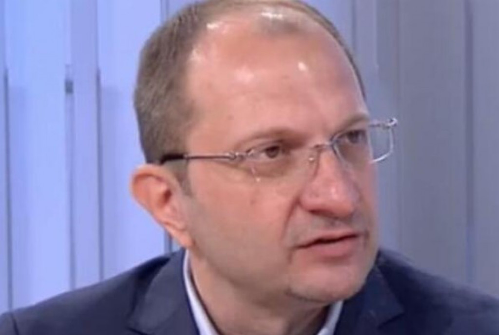 Stradaju i mladi: Dr Đenić otkrio koji su simptomi razornog krvnog pritiska