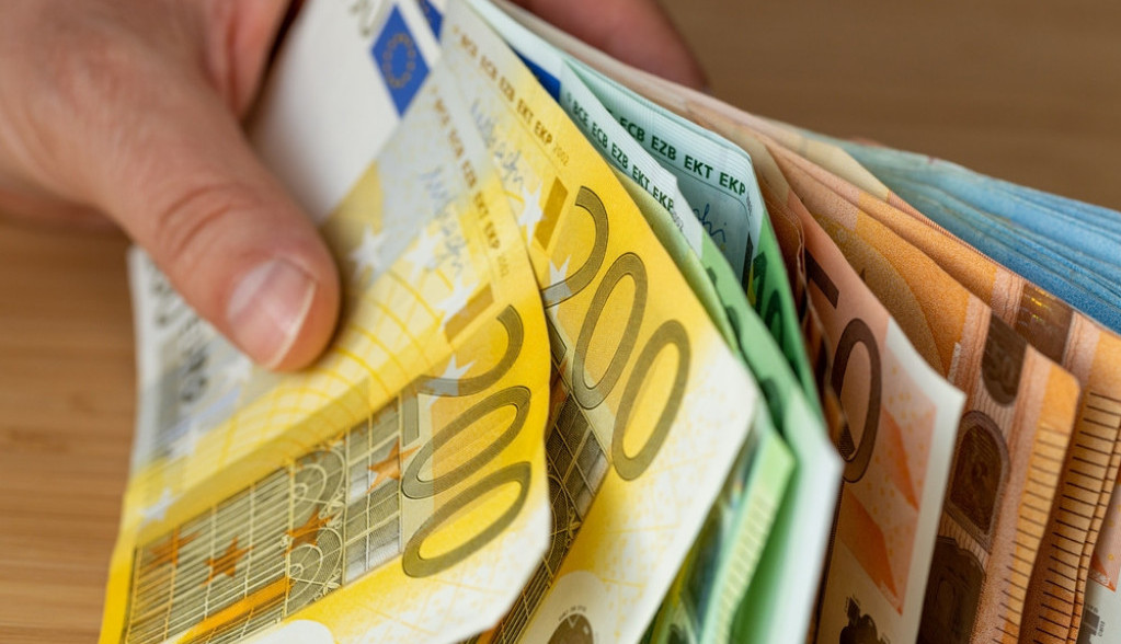 Dobro će se opariti do 24. februara: Ova 4 horoskopska znaka dobijaju novac u narednim danima!