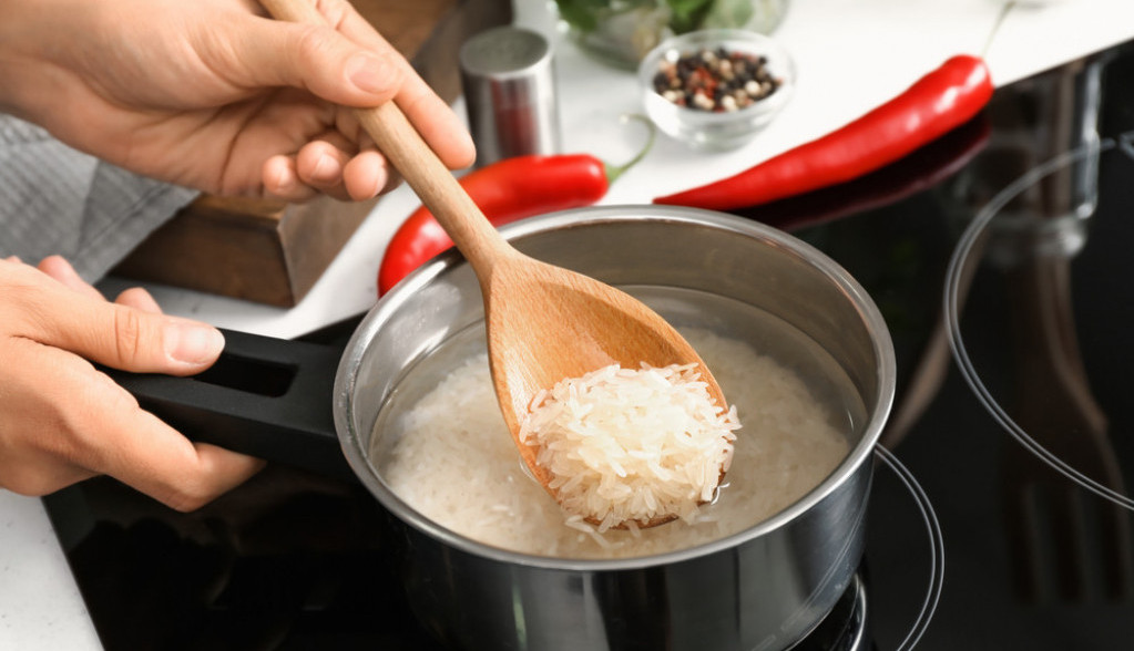 Kako se kuva pirinač? Ovo je tajna savršeno skuvanog zrna, više vam neće biti gnjecavo, a ni tvrdo