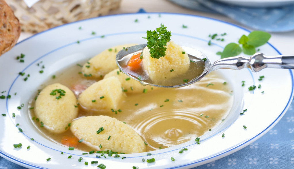 Kako se prave knedle za supu: Stavite ovaj sastojak i sigurno će biti mekane, a neće se raspadati