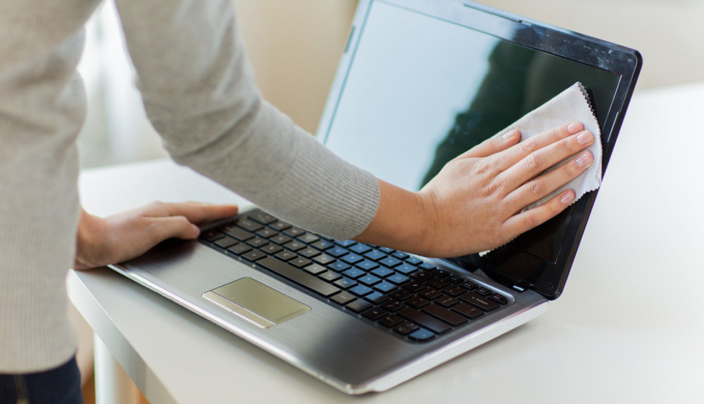 Laptop koristimo svakodnevno: Evo kako da ga očistite brzo i jednostavno