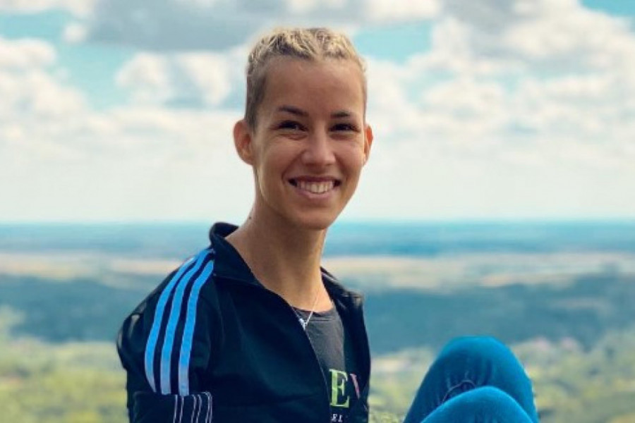 Udala se devojka sa krilima: Predivna mlada - Dejana blistala u venčanici i sa buketom belog cveća