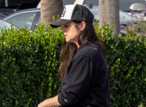 Bila je bomba, obožavali smo je u hit seriji pre 20 godina: Glumica danas ne liči na sebe, svi se pitaju šta joj se desilo