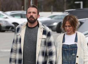 Aflek ni prstom nije mrdnuo da spasi brak, a Dženifer je očajna: Isplivali svi detalji razvoda koji potresa svetske medije