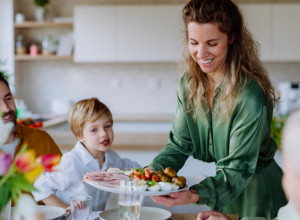 Dijetolog upozorava: Ove 3 namirnice mogu da zapuše krvne sudove, a većina nas ih jede svaki dan!