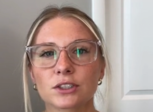 Najomrženija majka na internetu: Optužili je da ,,prodaje" ćerkicu pedofilima, eksplicitni snimci izazvali apsolutnu paniku!