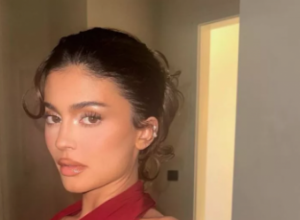 Miriše kao duša: Kajli Džener izgledala kao boginja na proslavi lansiranja svog parfema, elegantna haljina je pun pogodak