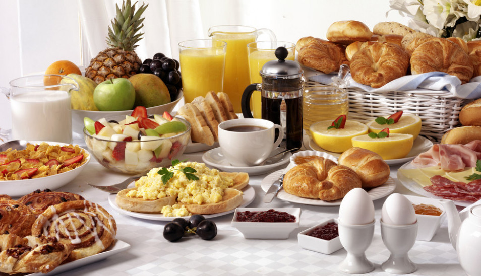 Ovo su četiri najgore namirnice za doručak: Nutricionisti upozoravaju da izazivaju veliku nadutost i narušavaju rad creva