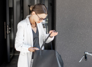 Stalno zaboravljate gde ste stavili ključeve? Primenite ovaj trik i to se više neće dešavati!
