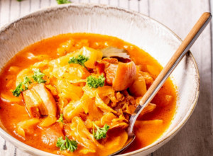 Zvuči čudno, ali kuvari upravo to rade: U kupus dodaju mleko i prezle, a evo i zbog čega