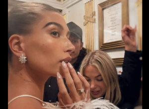 Savršena elegancija: Hejli Biber nastavlja da diktira trendove, njeni novi nokti su apsolutni hit