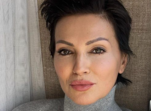 Haljina kao da je krojena za boginje sa Olimpa: Nina Badrić oduševila sve u skupocenoj toaleti, komentari ne prestaju da se nižu