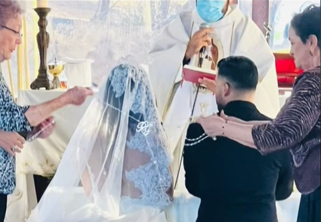 Koga ovo ne bi naljutilo? Mladoženja napisao poruku na cipelama, a mladi pao mrak na oči