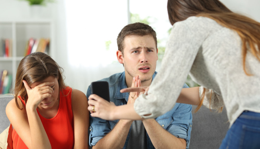 Privatni detektiv otkriva: Evo kako da proverite da li vas partner vara, svi oni rade istu stvar