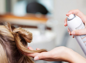 Lak nije samo za kosu: Evo 4 načina na koje možete upotrebiti ovaj fenomenalan proizvod, rešava sve probleme!