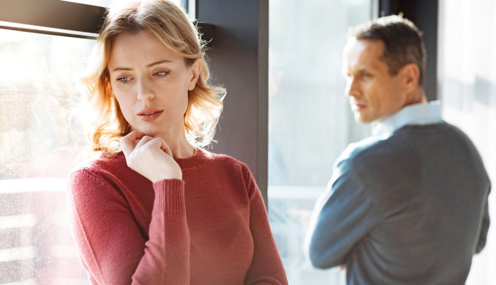 Švalera ćete lako otkriti ako pažljivo slušate: Muškarac koji vara uvek izgovara ove rečenice