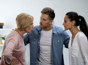 Kad je saznala šta je uradila usledila je drama: Snaja zabranila svekrvi da čuva unuku, šta vi mislite ko je u pravu?