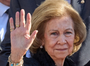 Zbog njega sa odrekla pravoslavlja, a varao je sa 62 ljubavnice: Posle 58 godina braka rekla mu je dosta